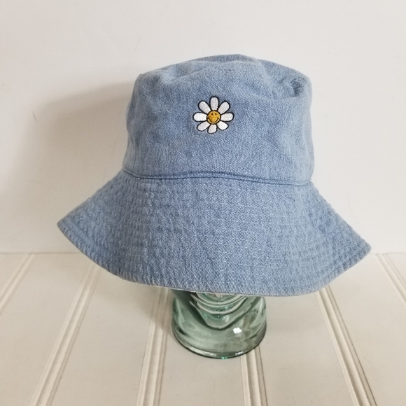 Smiley Originals Accessories - Smiley Originals Bucket Hat - Floral Rubi - Reversible - unisex